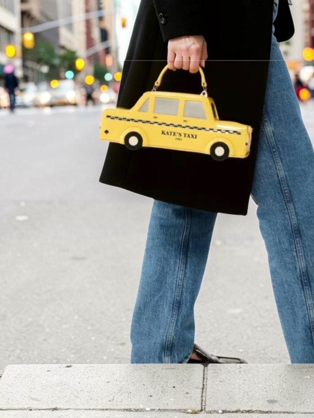 Kate Spade NY 3D Taxi Crossbody Bag NEW - Picture 4 of 8
